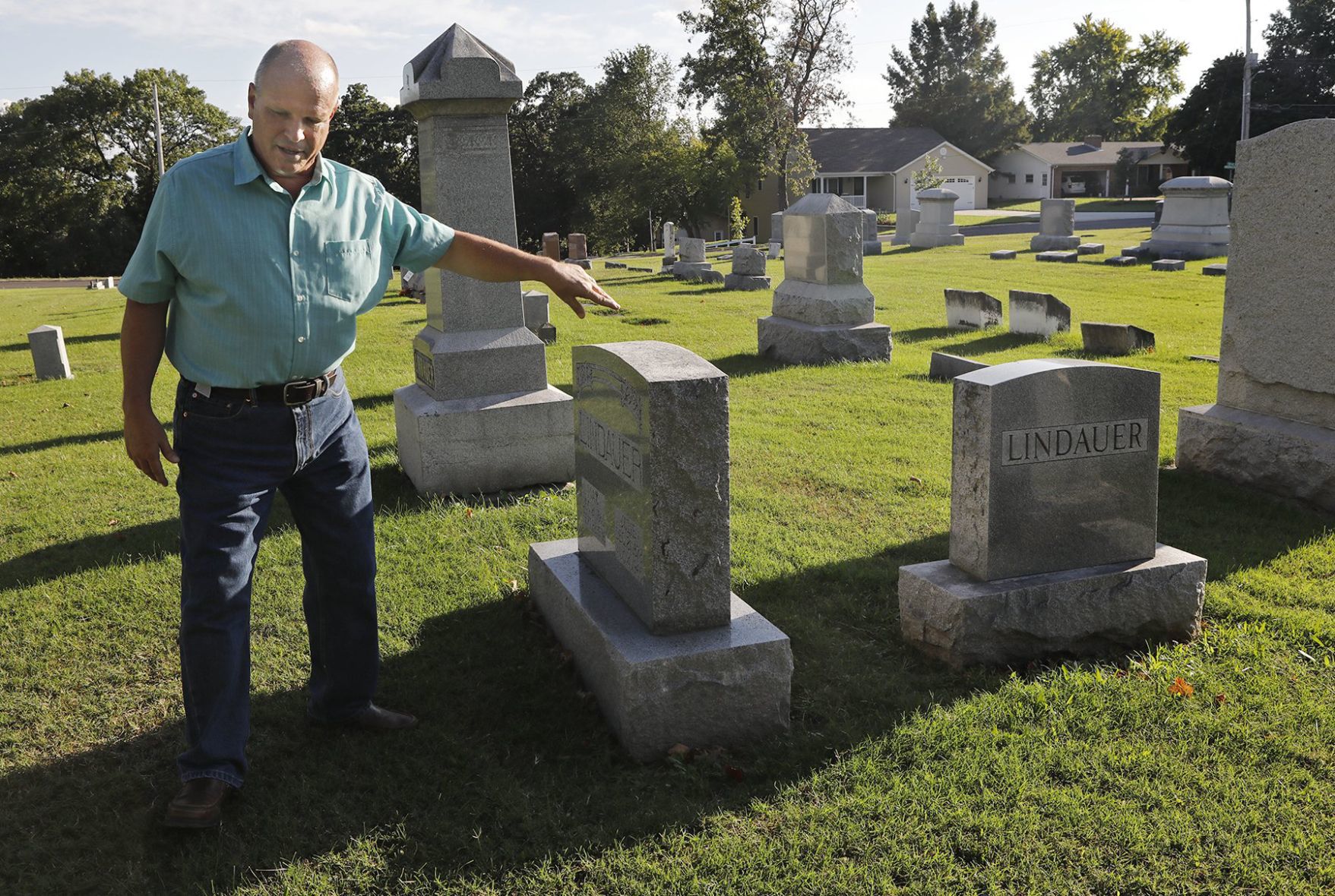 Marianne Lindauer, Wildey Cemetery